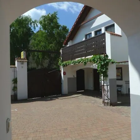 Cerny Jezdec * Lednice