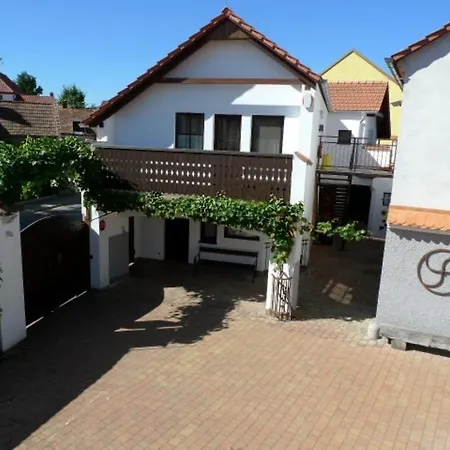 Cerny Jezdec Apartment Lednice