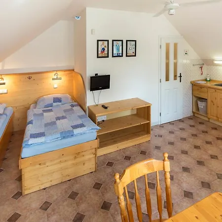 Cerny Jezdec Appartement Lednice